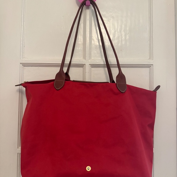 Longchamp Le Pliage - Large with Long Shoulder Straps - Bright Red - Picture 3 of 12
